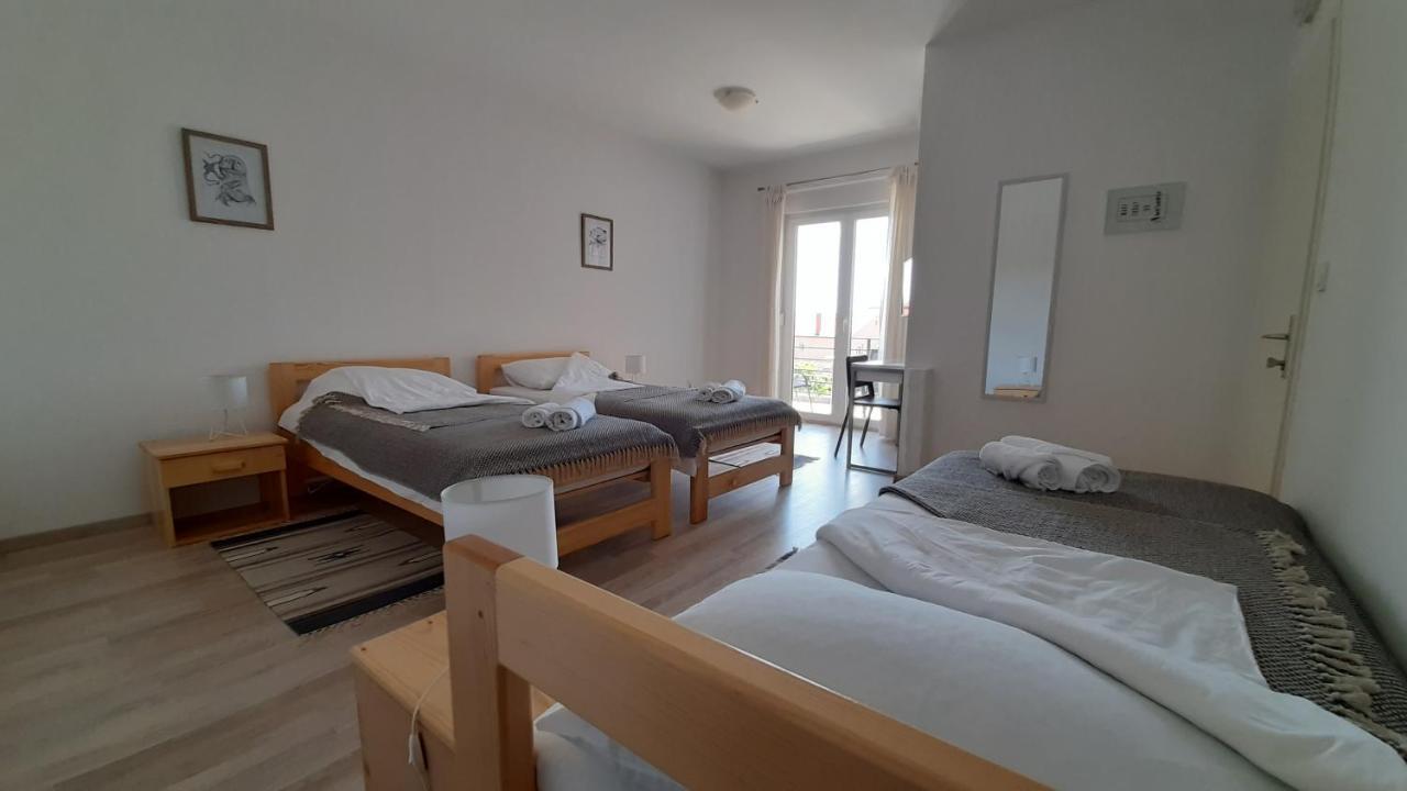 Posteja Rooms Zadar Bagian luar foto