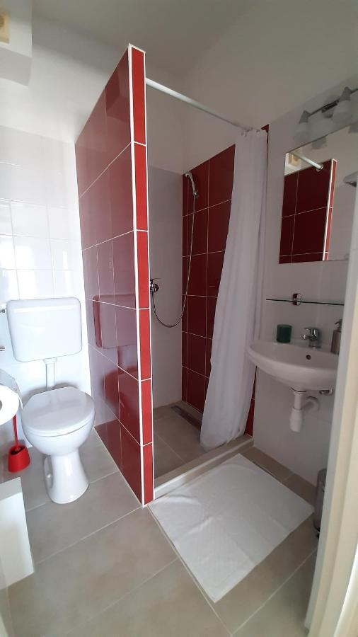 Posteja Rooms Zadar Bagian luar foto