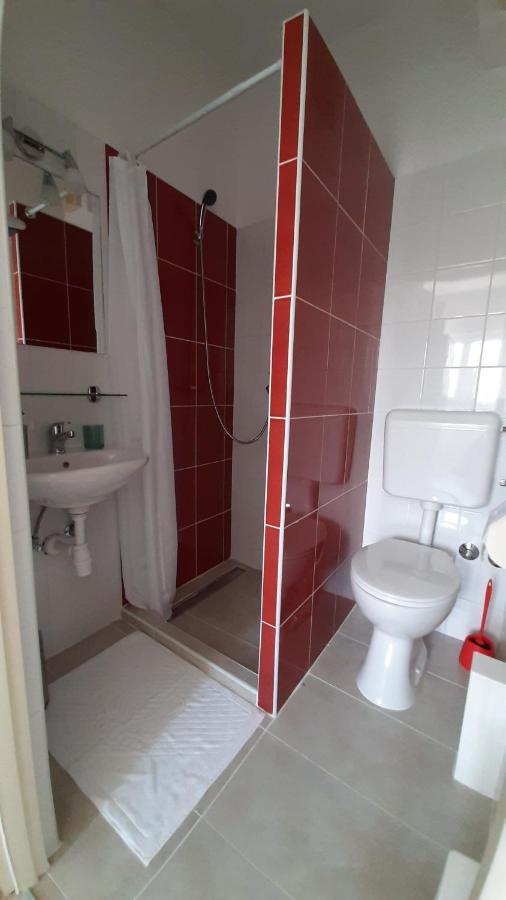 Posteja Rooms Zadar Bagian luar foto