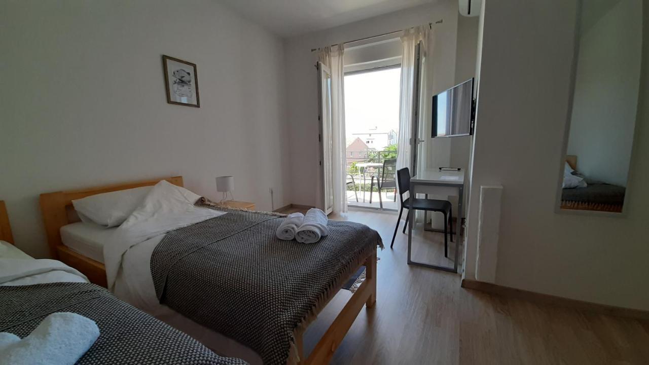 Posteja Rooms Zadar Bagian luar foto