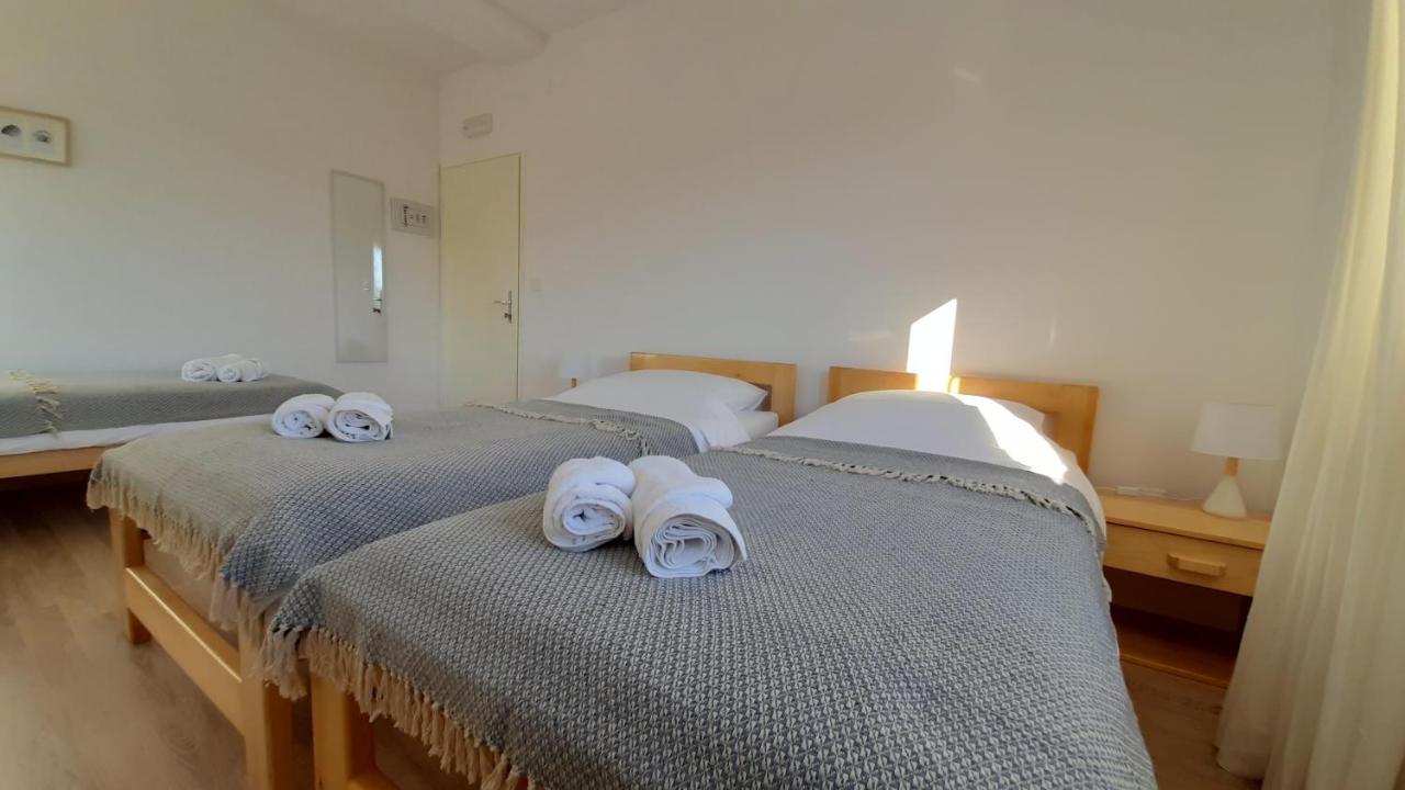 Posteja Rooms Zadar Bagian luar foto