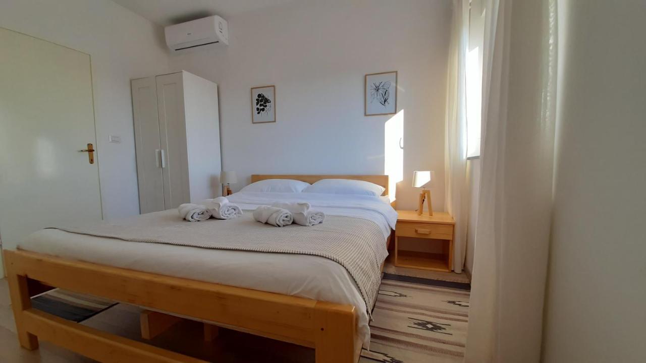 Posteja Rooms Zadar Bagian luar foto