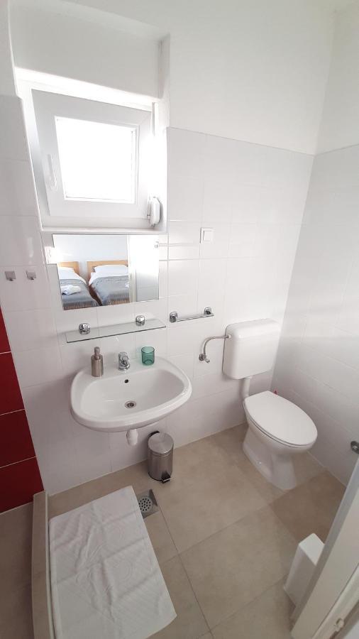 Posteja Rooms Zadar Bagian luar foto