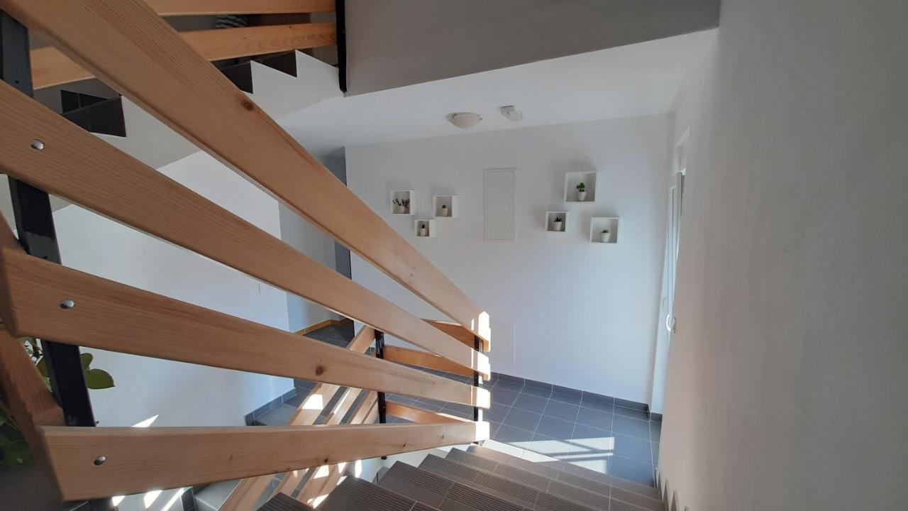 Posteja Rooms Zadar Bagian luar foto