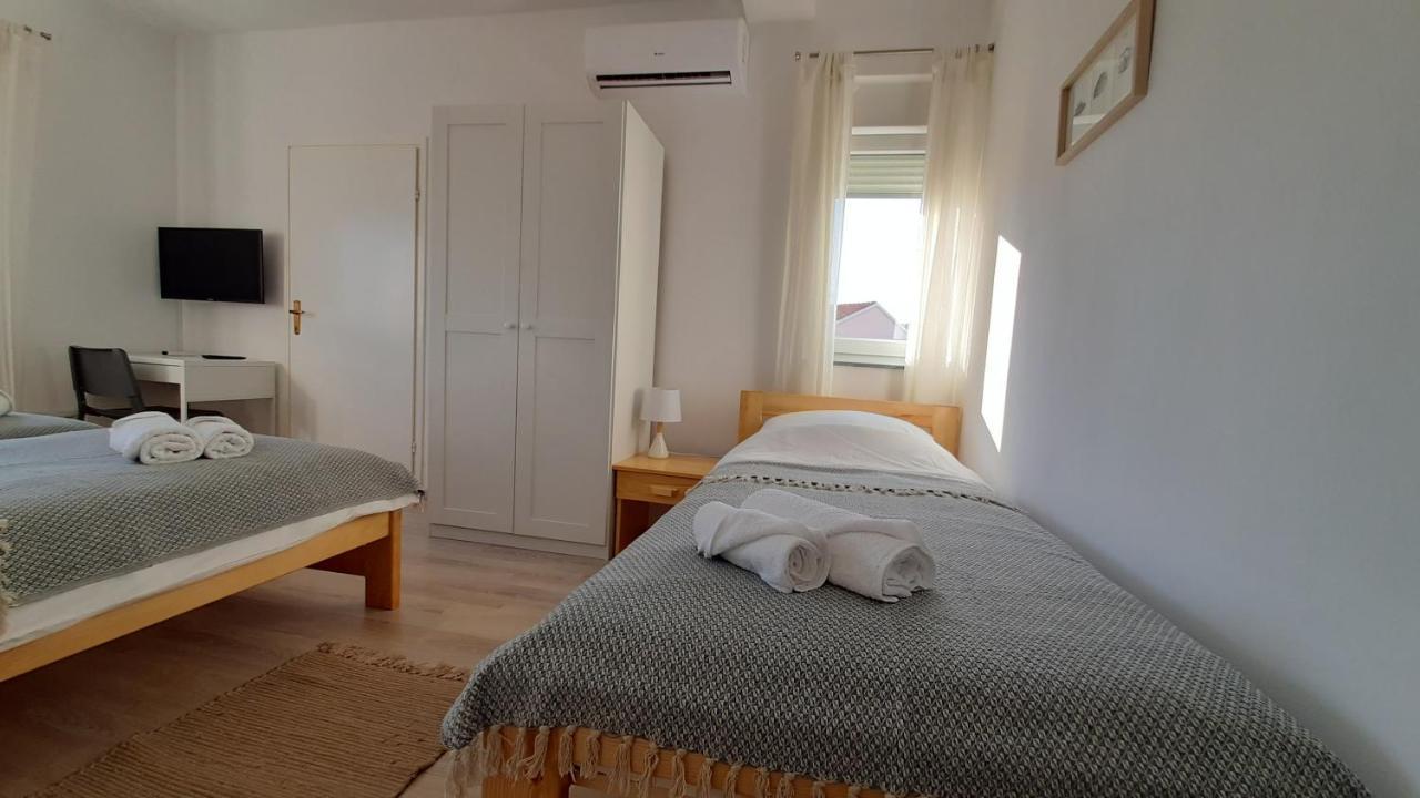 Posteja Rooms Zadar Bagian luar foto