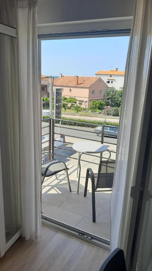 Posteja Rooms Zadar Bagian luar foto