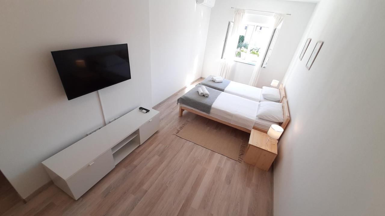 Posteja Rooms Zadar Bagian luar foto